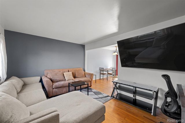 8083 Coventry Street 98, Westland, MI 48185