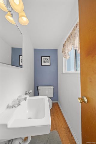 8083 Coventry Street 98, Westland, MI 48185