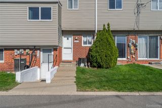 8083 Coventry Street 98, Westland, MI 48185