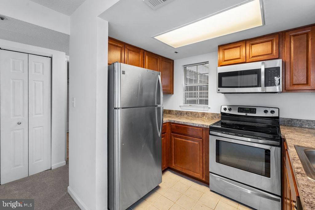 Image 14 of property listing at 14224 YARDARM WAY #110, Laurel, MD 20707