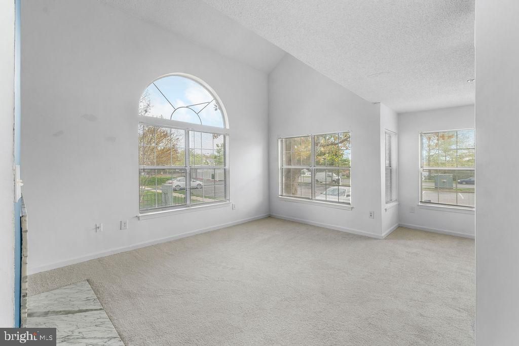 Image 8 of property listing at 14224 YARDARM WAY #110, Laurel, MD 20707