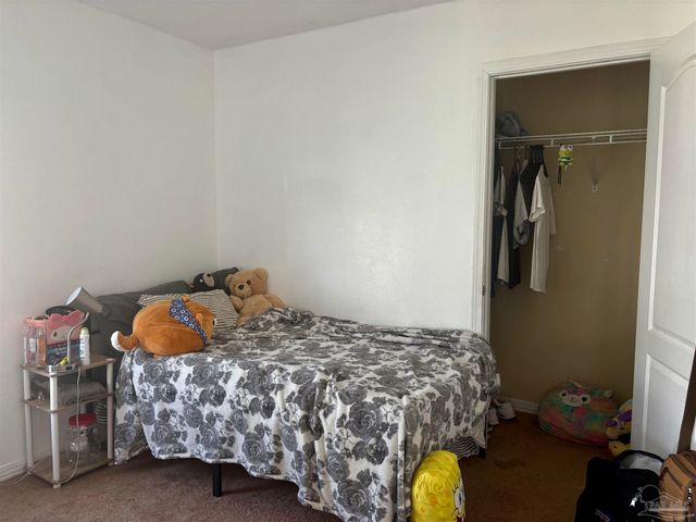 5620 Bauer Rd, Pensacola, FL 32507