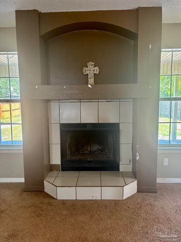 5620 Bauer Rd, Pensacola, FL 32507