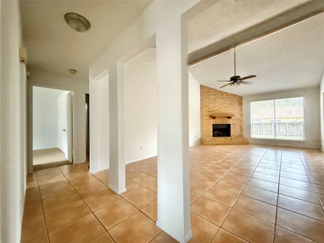 6 Maywind Court, The Woodlands, TX 77381