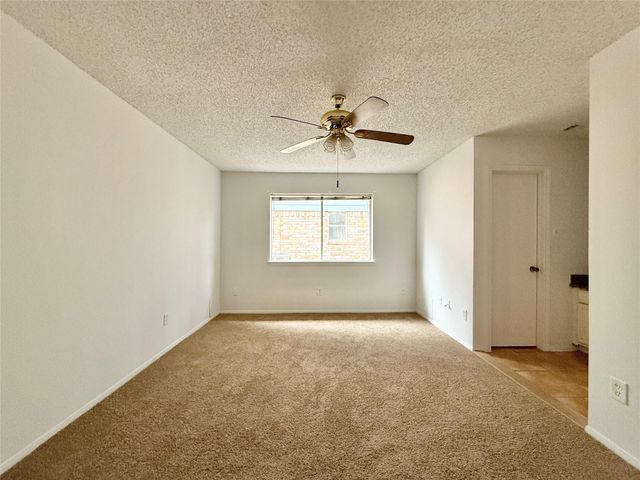 6 Maywind Court, The Woodlands, TX 77381