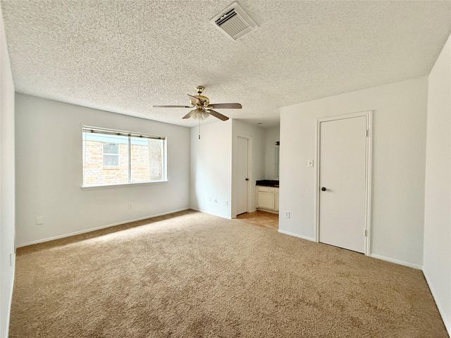 6 Maywind Court, The Woodlands, TX 77381