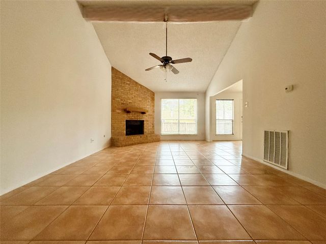6 Maywind Court, The Woodlands, TX 77381