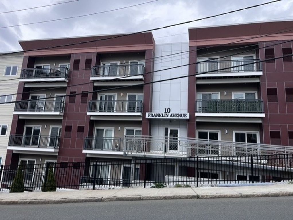 10 Franklin Ave U-107, Revere, MA 02151