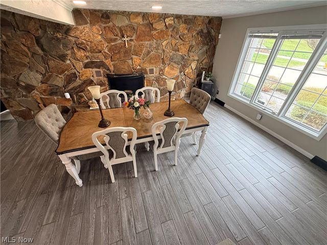 504 Greenbrier Court, Steubenville, OH 43953