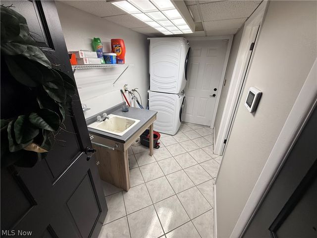 504 Greenbrier Court, Steubenville, OH 43953