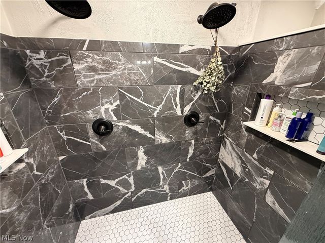 504 Greenbrier Court, Steubenville, OH 43953