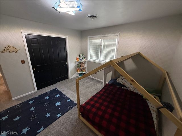 504 Greenbrier Court, Steubenville, OH 43953