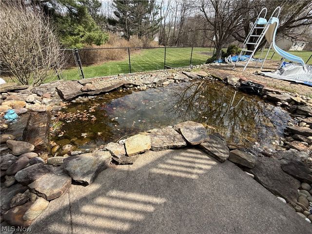 504 Greenbrier Court, Steubenville, OH 43953