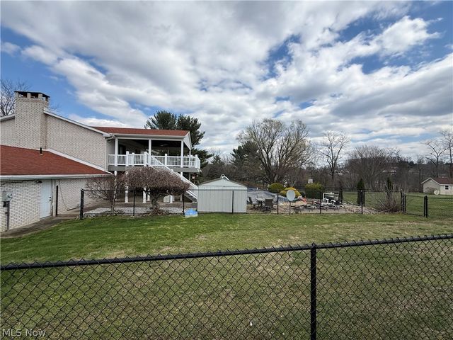 504 Greenbrier Court, Steubenville, OH 43953