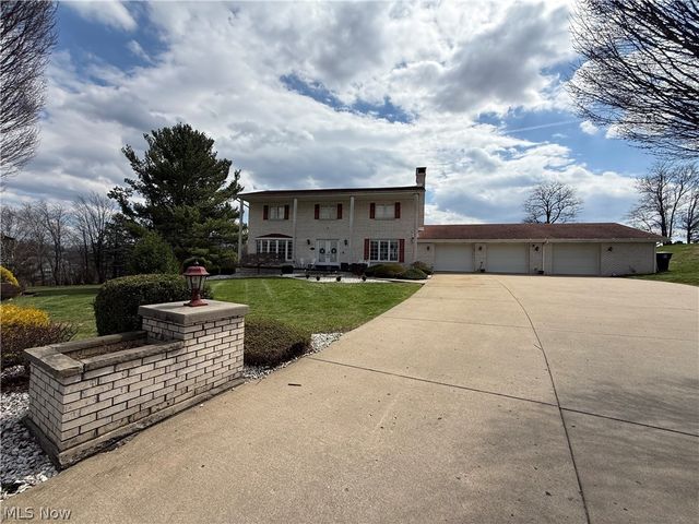 504 Greenbrier Court, Steubenville, OH 43953