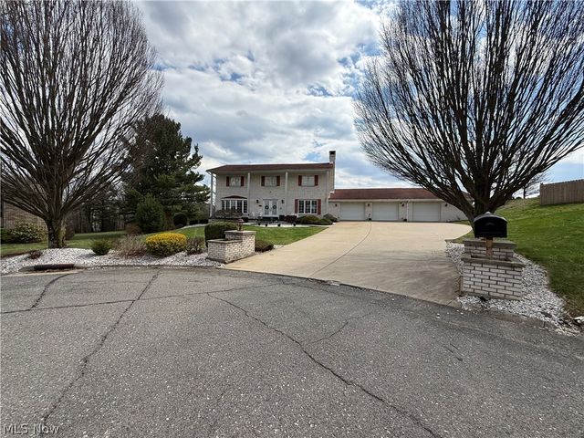 504 Greenbrier Court, Steubenville, OH 43953