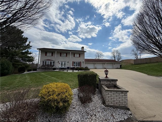 504 Greenbrier Court, Steubenville, OH 43953