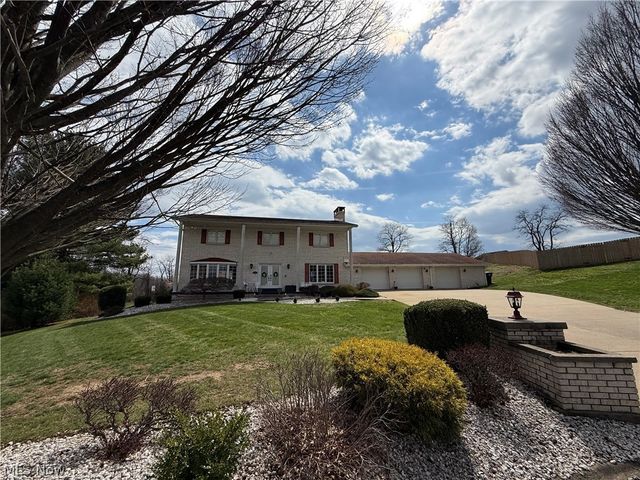 504 Greenbrier Court, Steubenville, OH 43953