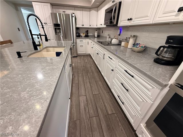 504 Greenbrier Court, Steubenville, OH 43953