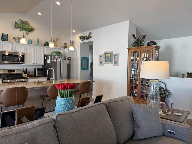 863 E Bridget Drive, Beloit, WI 53511