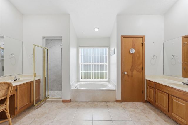 9516 CULLOWHEE COURT, Orlando, FL 32817