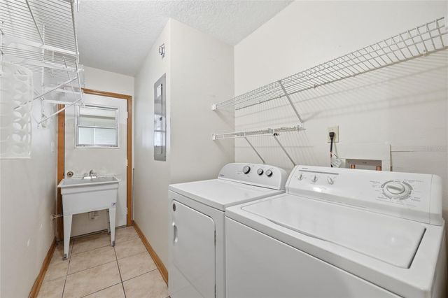 9516 CULLOWHEE COURT, Orlando, FL 32817