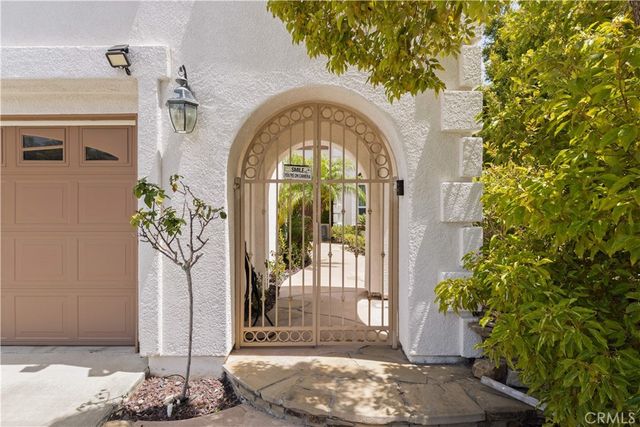 2563 N Falconer, Orange, CA 92867