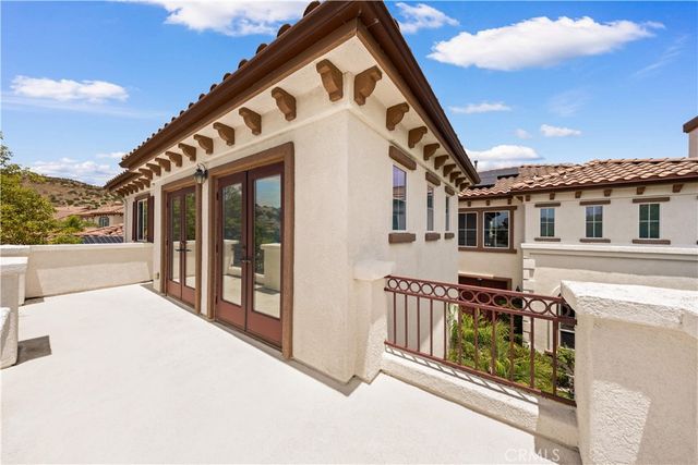 2563 N Falconer, Orange, CA 92867