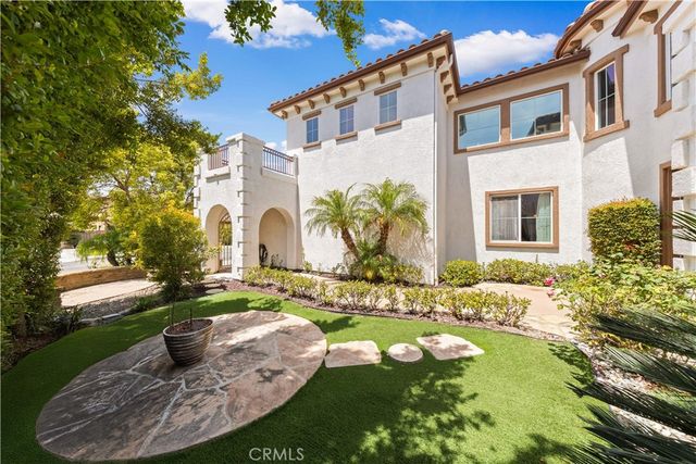 2563 N Falconer, Orange, CA 92867