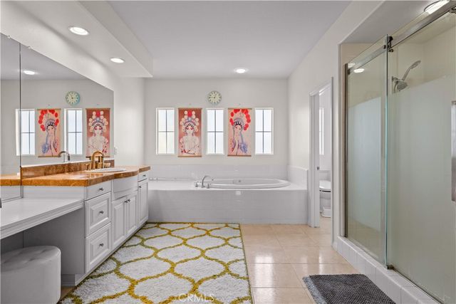 2563 N Falconer, Orange, CA 92867