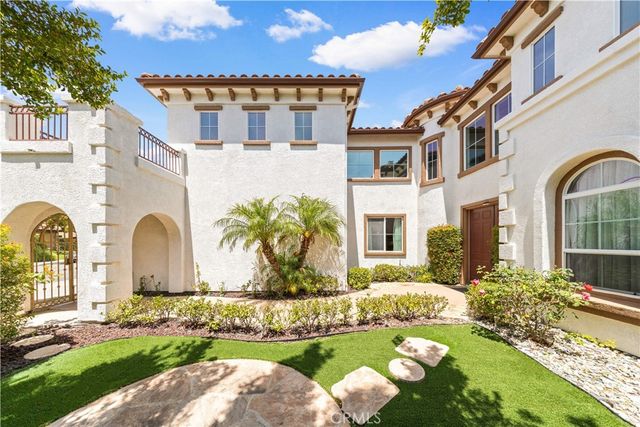2563 N Falconer, Orange, CA 92867