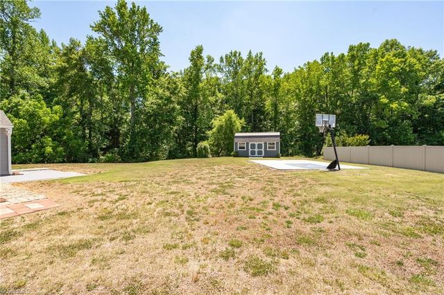 40 Onslowbay Court, Whitsett, NC 27377