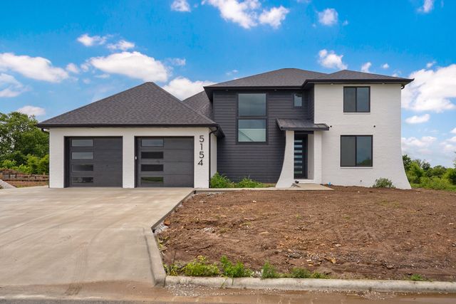5154 N Seacrest Drive, Ozark, MO 65721