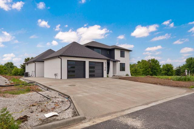 5154 N Seacrest Drive, Ozark, MO 65721