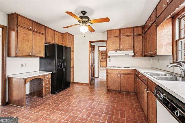 1758 W Nancy Creek Drive NE, Atlanta, GA 30341