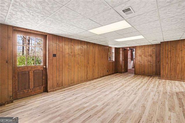 1758 W Nancy Creek Drive NE, Atlanta, GA 30341