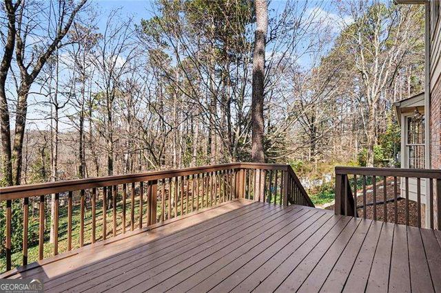 1758 W Nancy Creek Drive NE, Atlanta, GA 30341