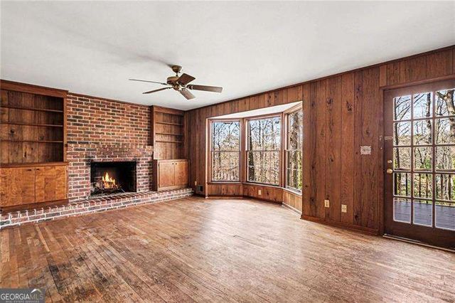 1758 W Nancy Creek Drive NE, Atlanta, GA 30341