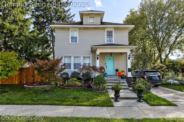 812 E George Avenue, Hazel Park, MI 48030