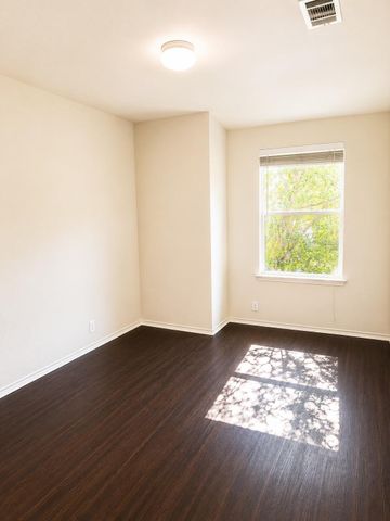 10633 Traymore Drive, Fort Worth, TX 76244