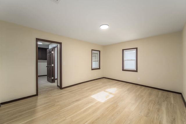 205 N Sedgwick St, Wichita, KS 67203