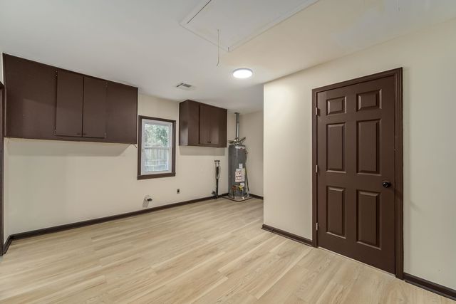 205 N Sedgwick St, Wichita, KS 67203