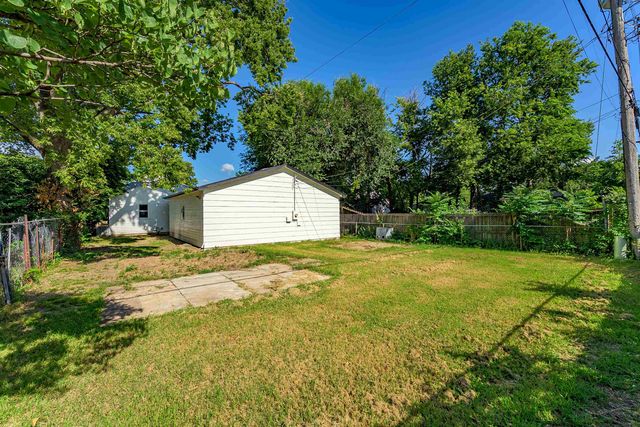 205 N Sedgwick St, Wichita, KS 67203