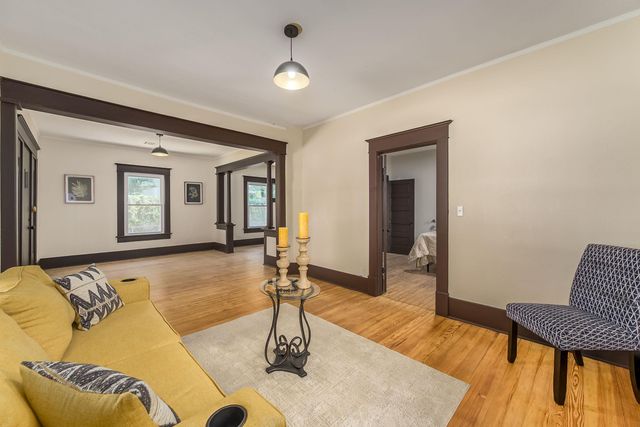 205 N Sedgwick St, Wichita, KS 67203