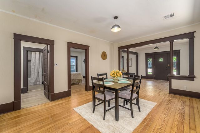 205 N Sedgwick St, Wichita, KS 67203