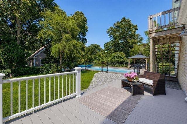 10 Old Colony Way, Yarmouth, MA 02664