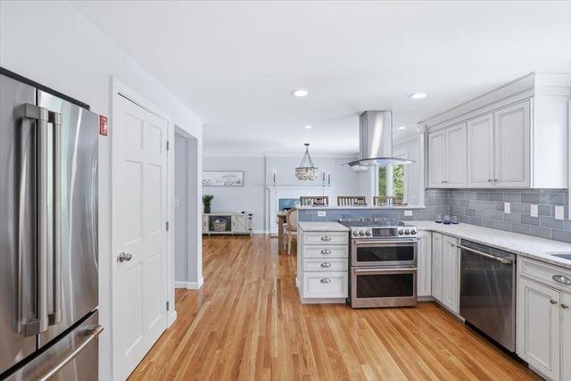10 Old Colony Way, Yarmouth, MA 02664