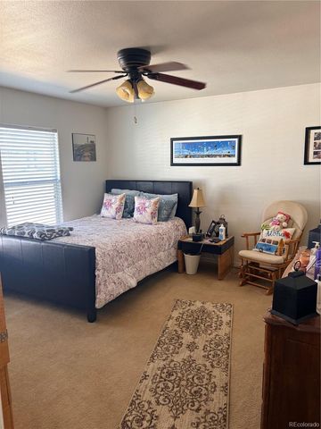 4605 Ashwood Street, Longmont, CO 80504