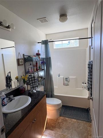 4605 Ashwood Street, Longmont, CO 80504