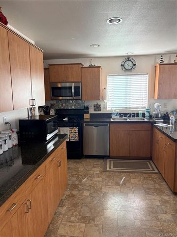 4605 Ashwood Street, Longmont, CO 80504